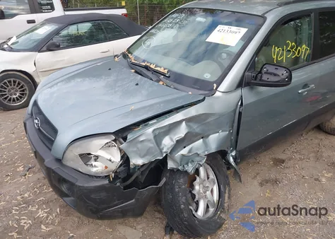 2005 Hyundai Tucson Gls/Lx from USA, damaged, VIN KM8JN12D25U042032